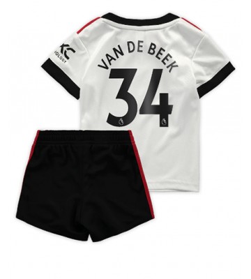 Manchester United Donny van de Beek #34 babykläder Bortatröja barn 2022-23 Korta ärmar (+ Korta byxor)
